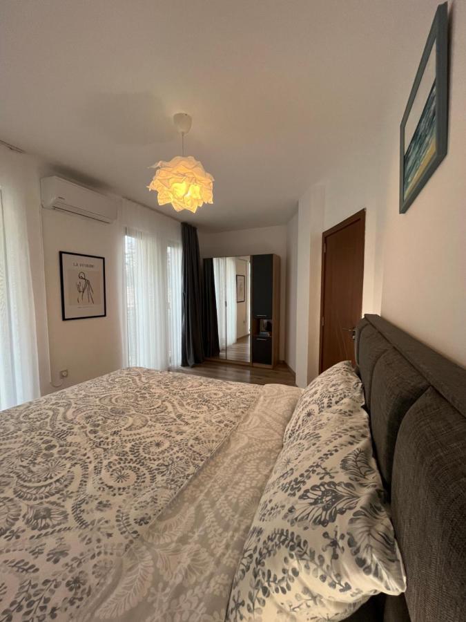Azzurro Premium Apartment On Bulevard Bogoridi Burgas by Eksteriør bilde