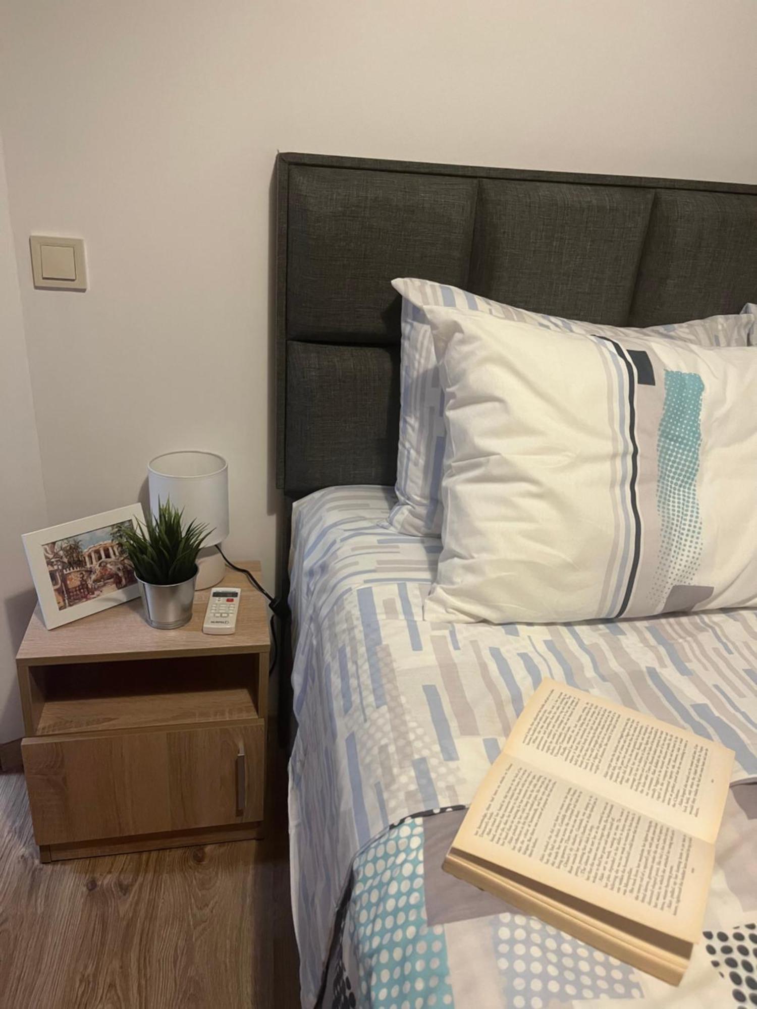 Azzurro Premium Apartment On Bulevard Bogoridi Burgas by Eksteriør bilde
