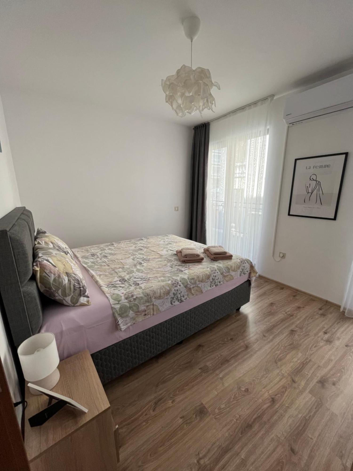 Azzurro Premium Apartment On Bulevard Bogoridi Burgas by Eksteriør bilde