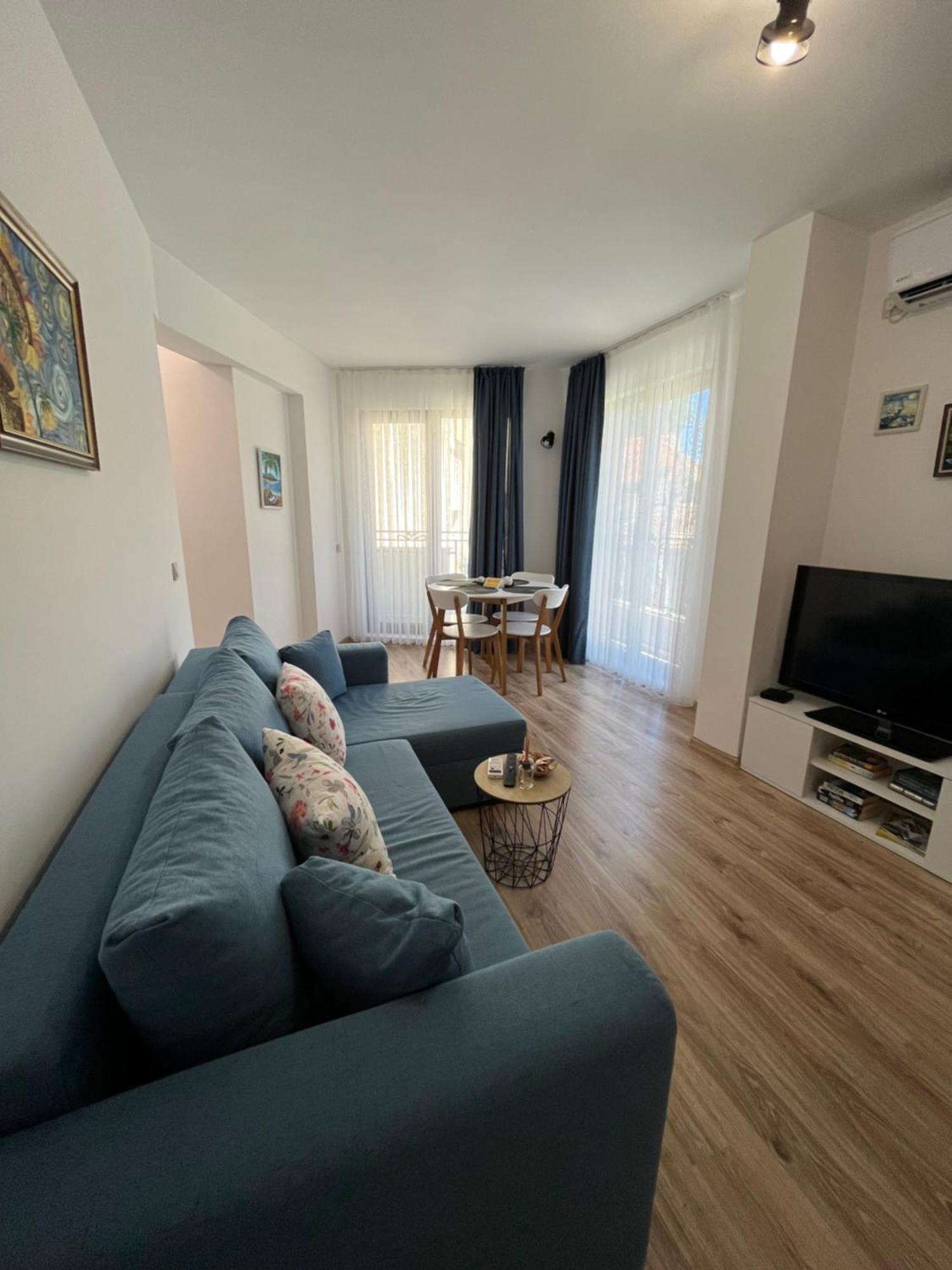 Azzurro Premium Apartment On Bulevard Bogoridi Burgas by Eksteriør bilde